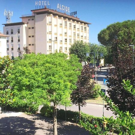 Hotel Ristorante Alcide Poggibonsi Zewnętrze zdjęcie