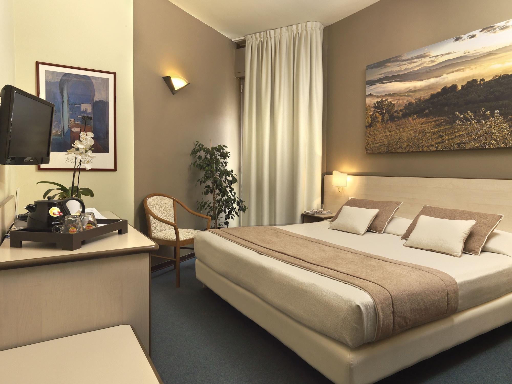 Hotel Ristorante Alcide Poggibonsi Zewnętrze zdjęcie