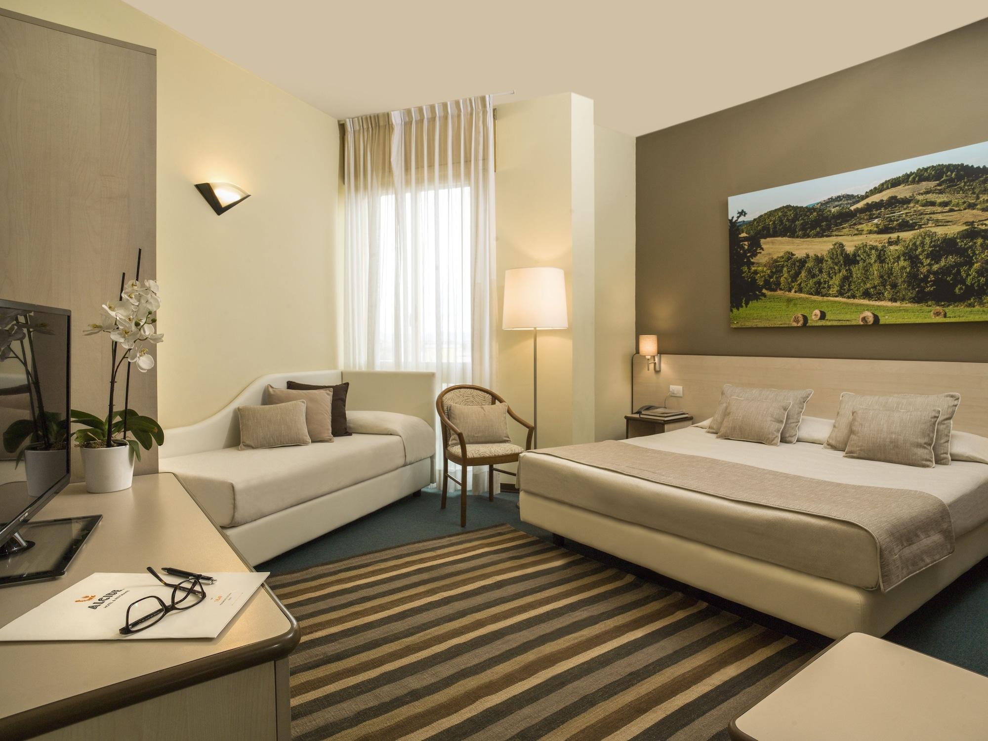 Hotel Ristorante Alcide Poggibonsi Zewnętrze zdjęcie