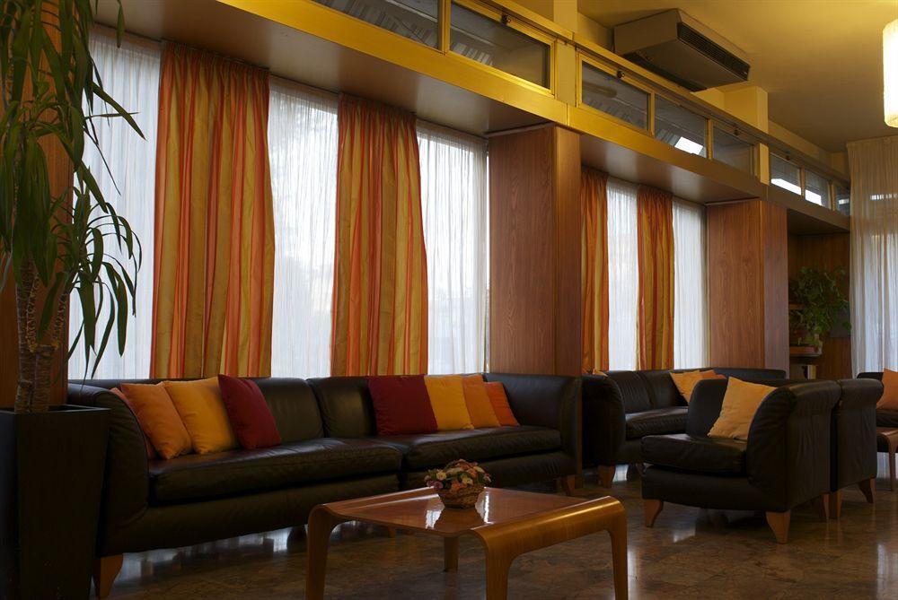 Hotel Ristorante Alcide Poggibonsi Zewnętrze zdjęcie