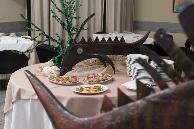 Hotel Ristorante Alcide Poggibonsi Zewnętrze zdjęcie